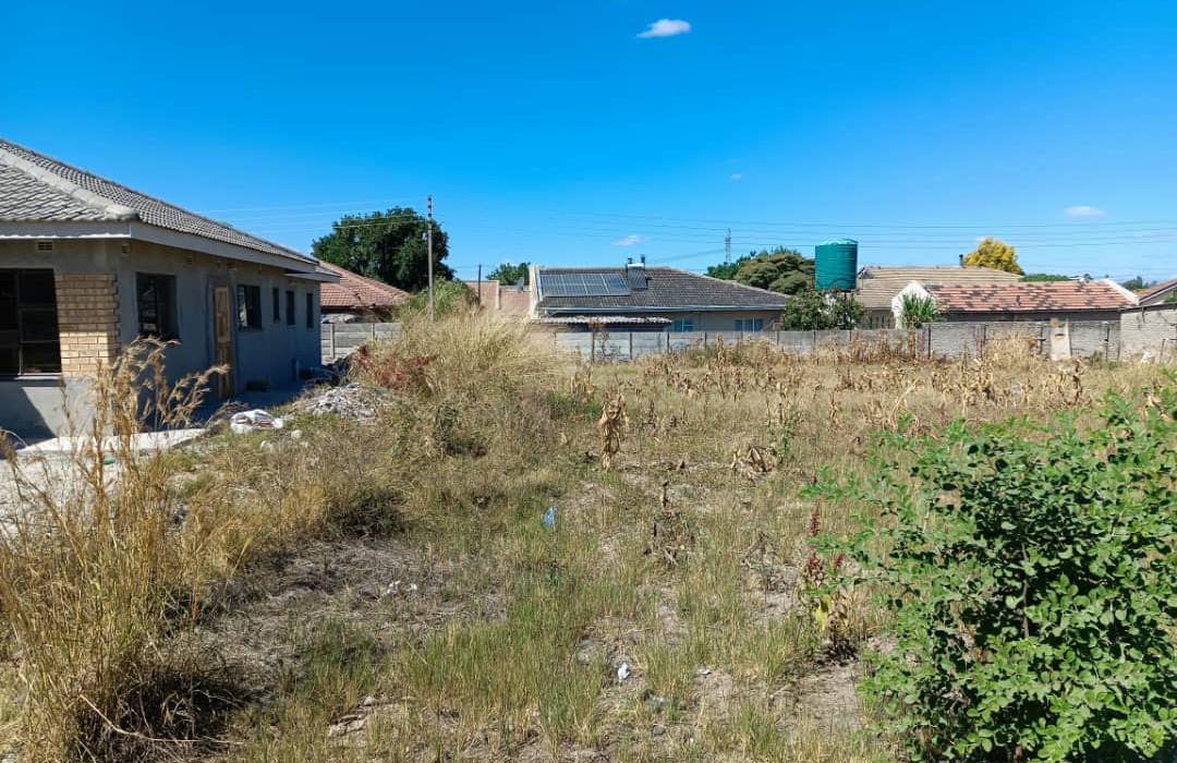 Land for Sale in Zimre Park