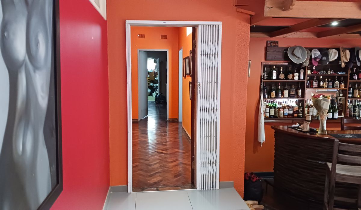 large upmarket house in Burnside Bulwawayo