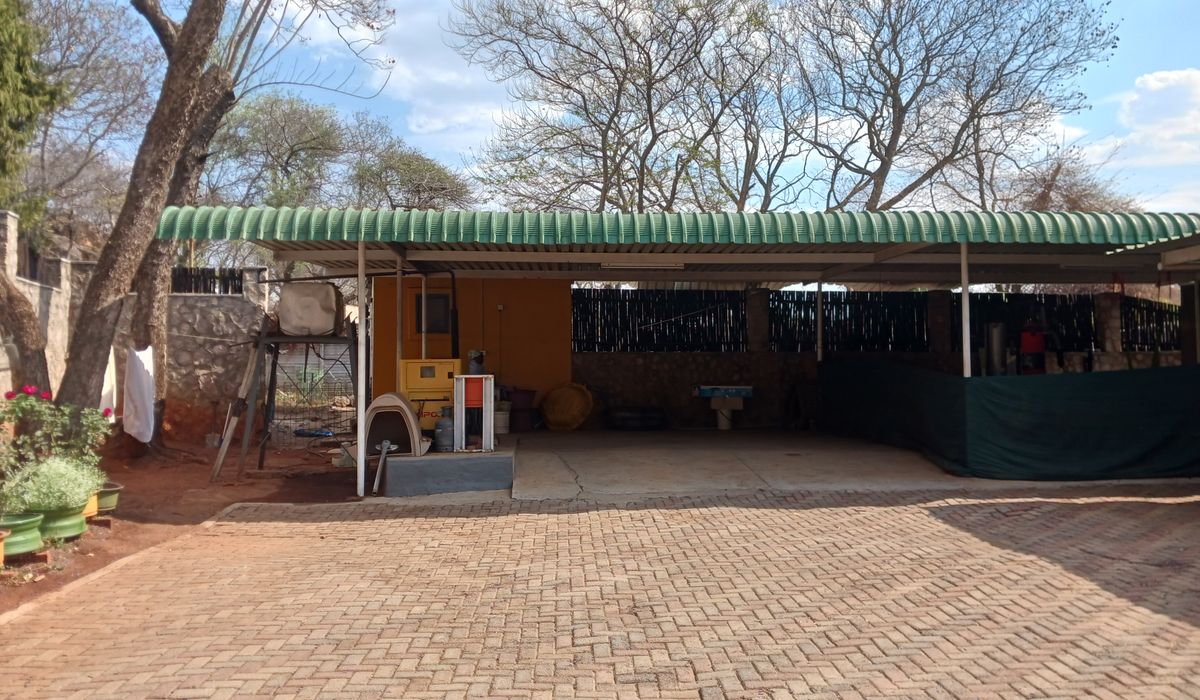 large upmarket house in Burnside Bulwawayo