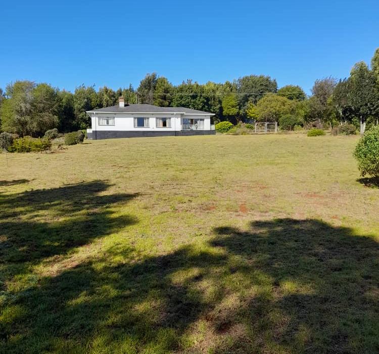 3 Bedroom Lodge for Sale in Nyanga  