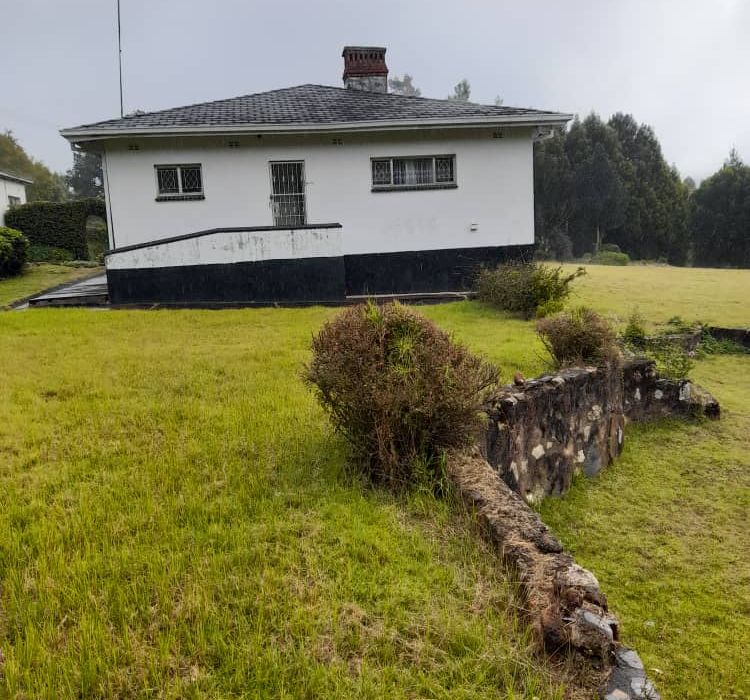 3 Bedroom Lodge for Sale in Nyanga  