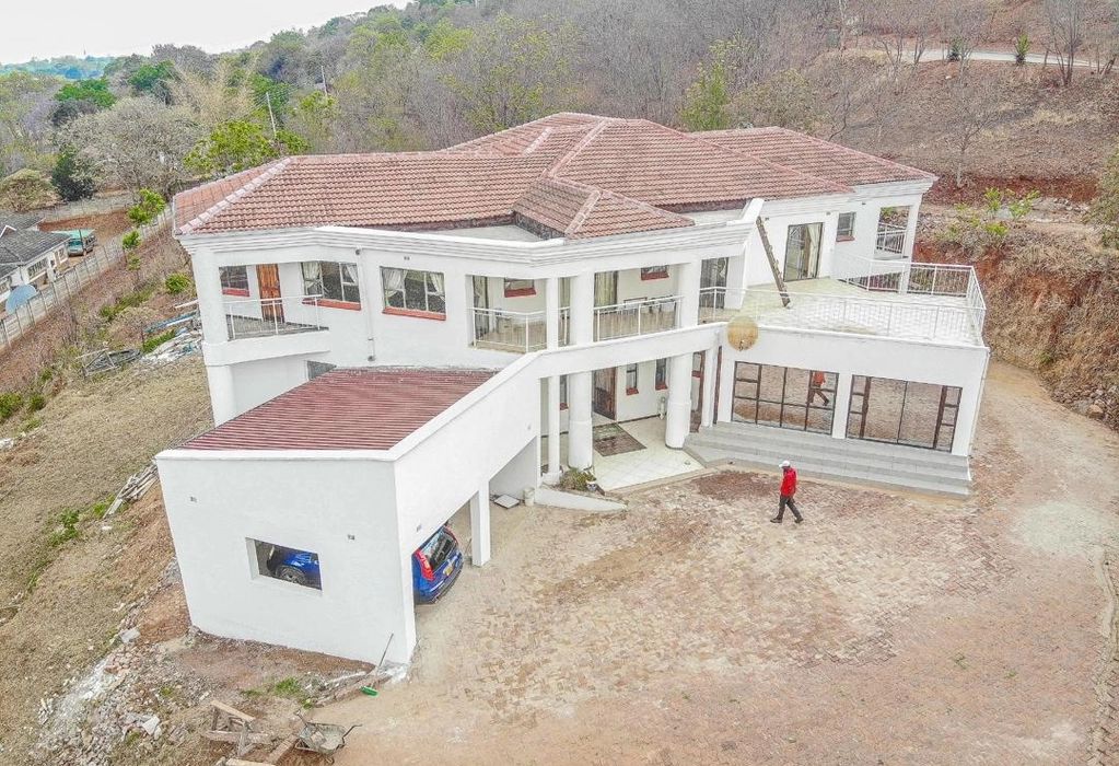 Luxurious 5-Bedroom Dream Home