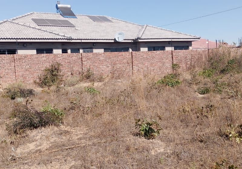 Mabvazuva Stand in Ruwa for Sale 
