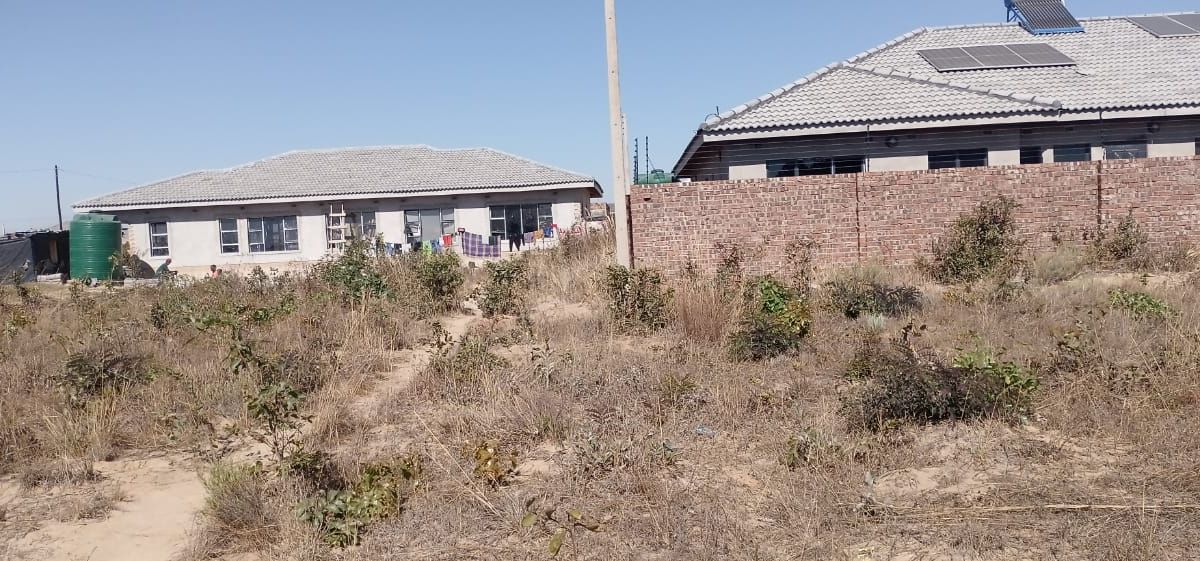 Mabvazuva Stand in Ruwa for Sale 
