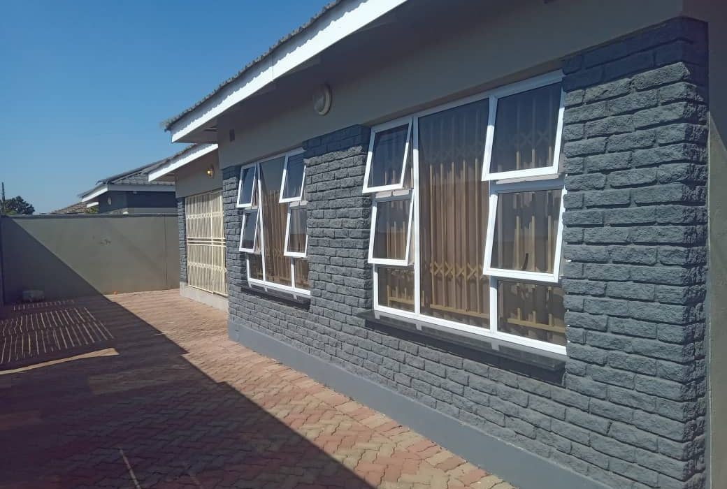 4 BEDROOM MADOKERO HOUSE FOR SALE