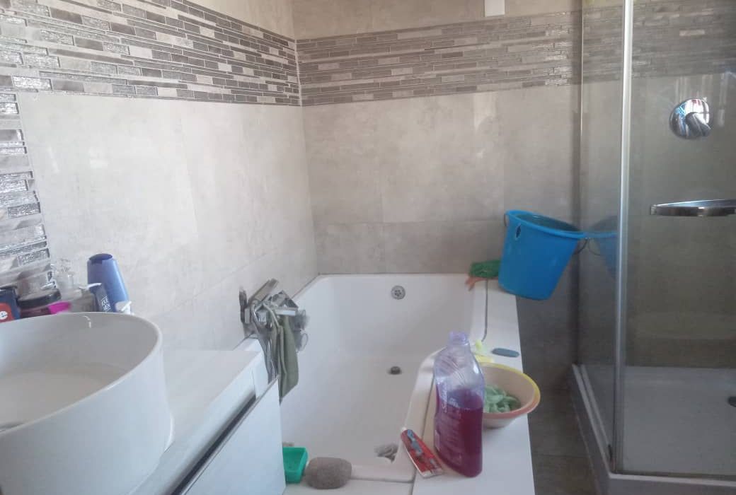 4 BEDROOM MADOKERO HOUSE FOR SALE