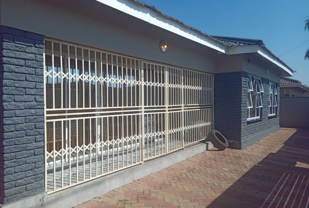 4 BEDROOM MADOKERO HOUSE FOR SALE