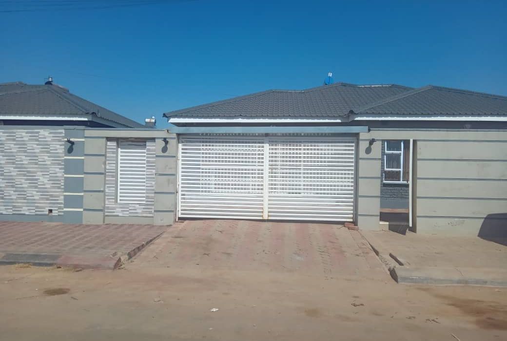 4 BEDROOM MADOKERO HOUSE FOR SALE
