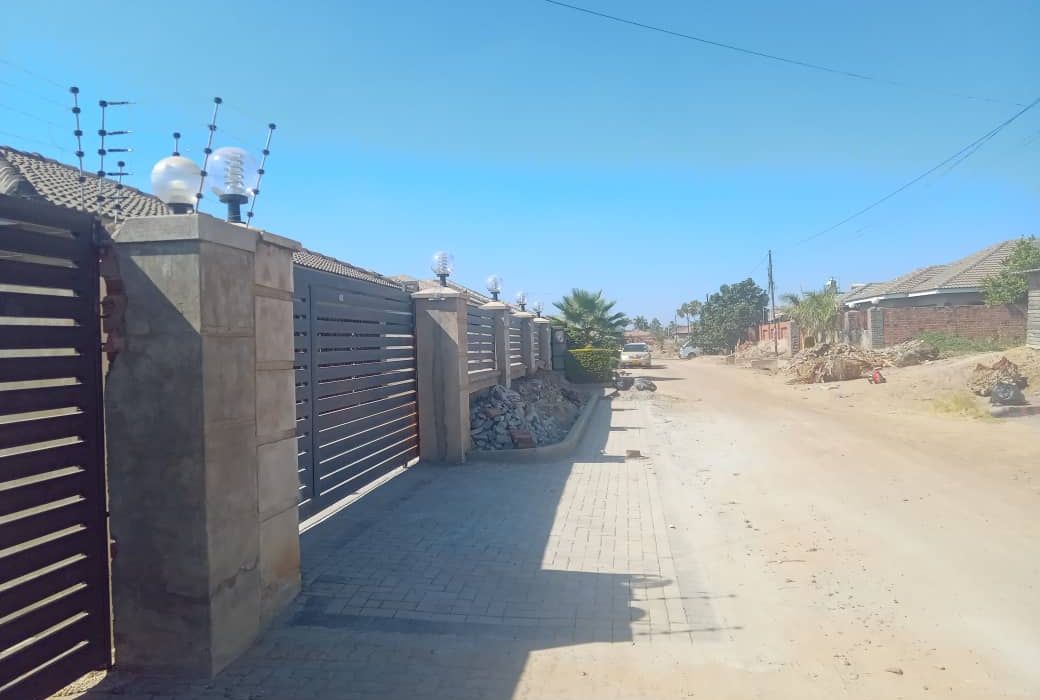 4 BEDROOM MADOKERO HOUSE FOR SALE