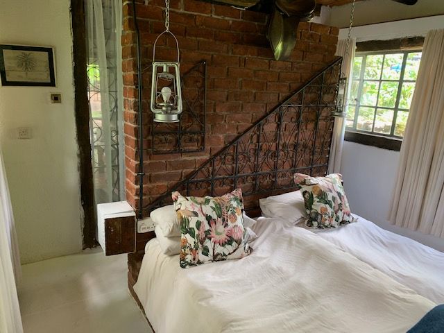 Neat Farmstyle Cottage On Hogerty Hill
