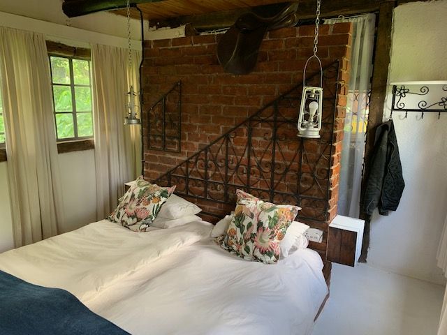 Neat Farmstyle Cottage On Hogerty Hill