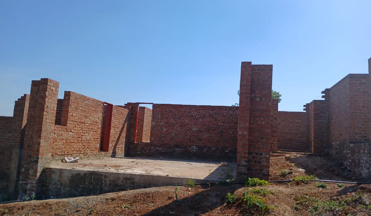 Residential Stand in Concession, featuring a House Built Structure for Sale 