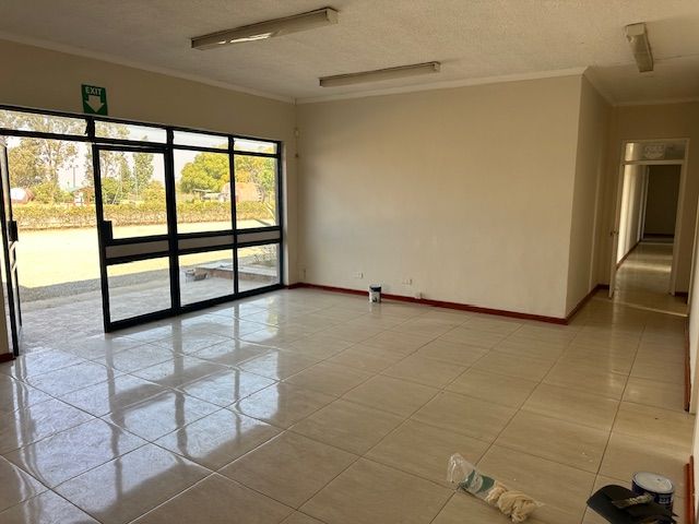 Ruwa - Mutare Road Office Block/Retail Frontage