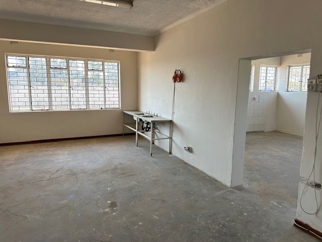 Ruwa - Mutare Road Office Block/Retail Frontage