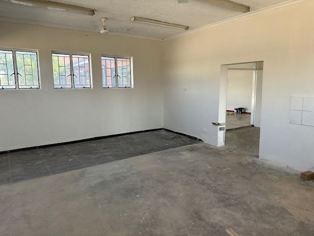 Ruwa - Mutare Road Office Block/Retail Frontage