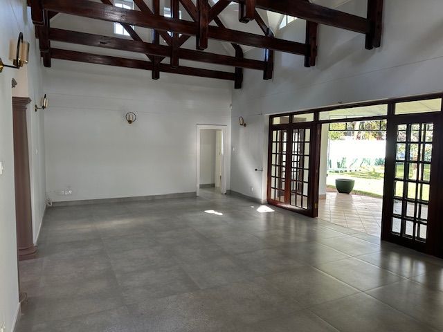 Secure Executive Lockup & Go Corner Townhouse