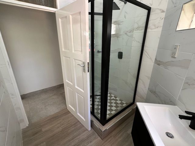 Secure Executive Lockup & Go Corner Townhouse