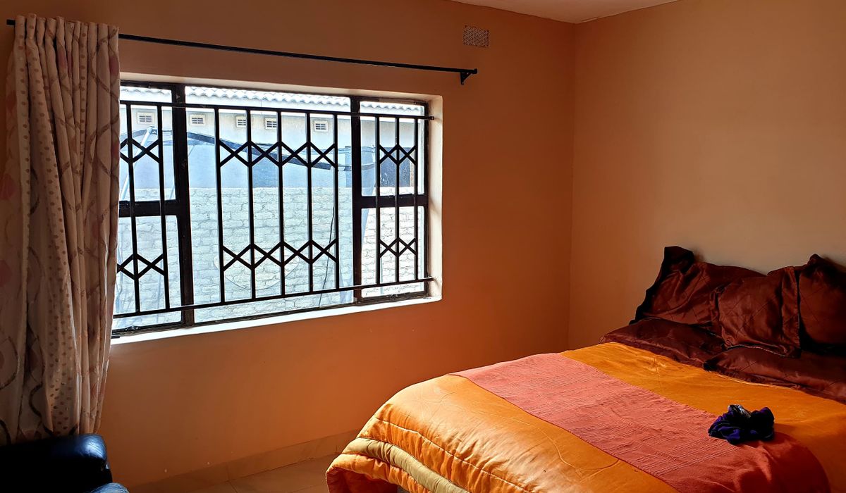 Spacious House Up For Sale in Zimre Park!!!!!!! (Sole Mandate)