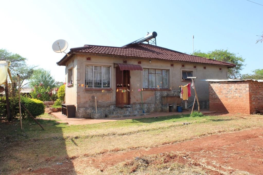 Stand at Slab Level featuring a Cottage for Sale in Crowhill Views 