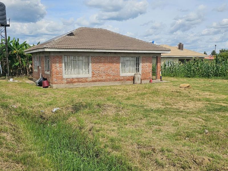 Stand featuring a 3 Bedroom Cottage for Sale In Sandton Park  