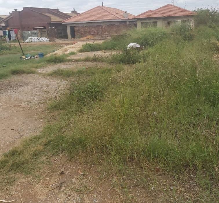 Stand for Sale in Damofalls Phase 1