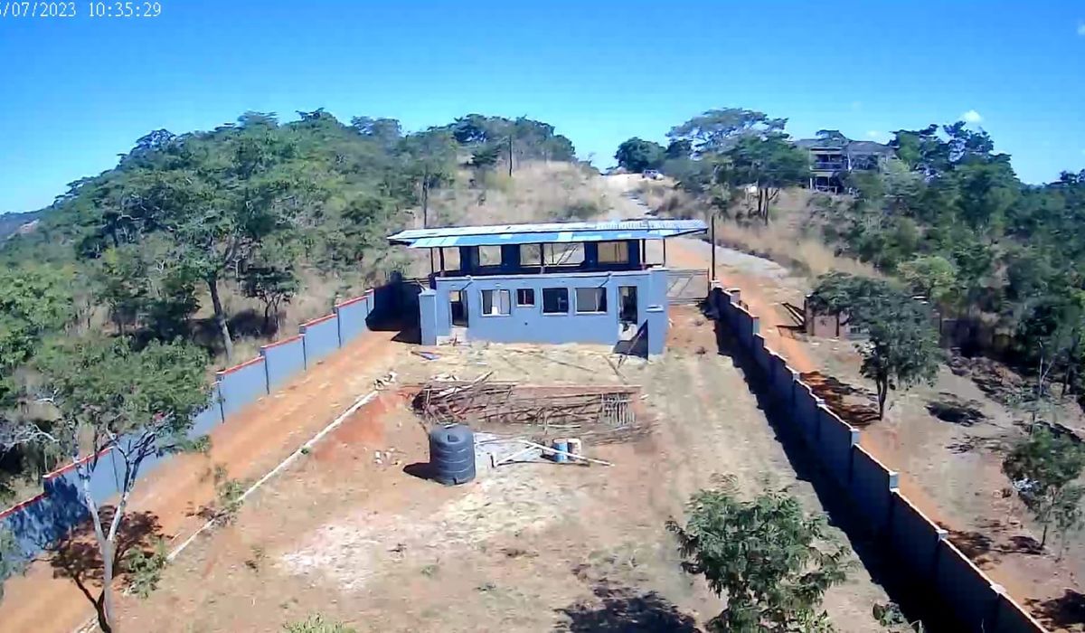 Stand for Sale in Glen Lorne 