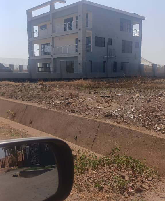 Stand for Sale in Mount Heights 