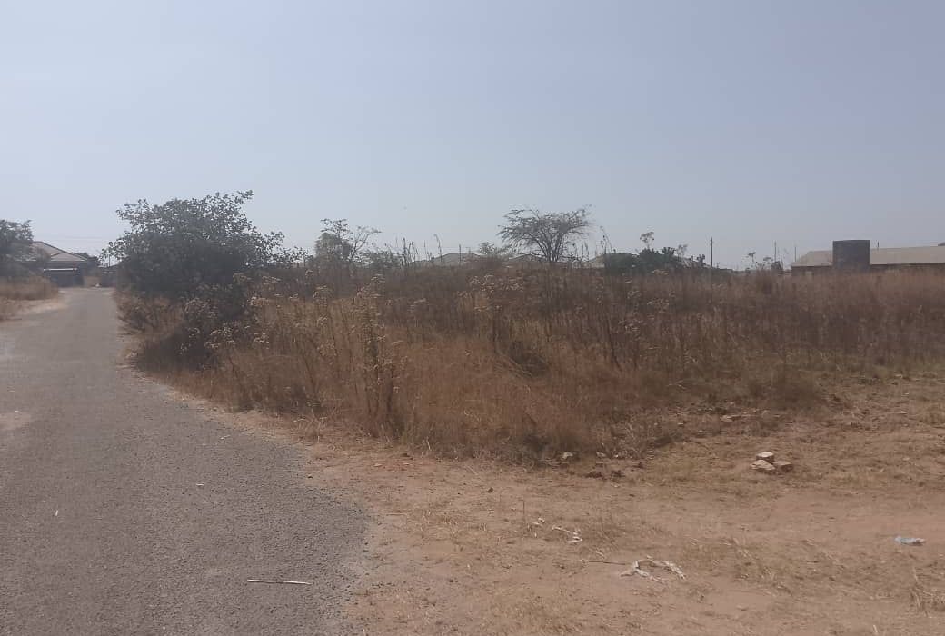 Stand for Sale in Ruwa, Sebastopol Park 