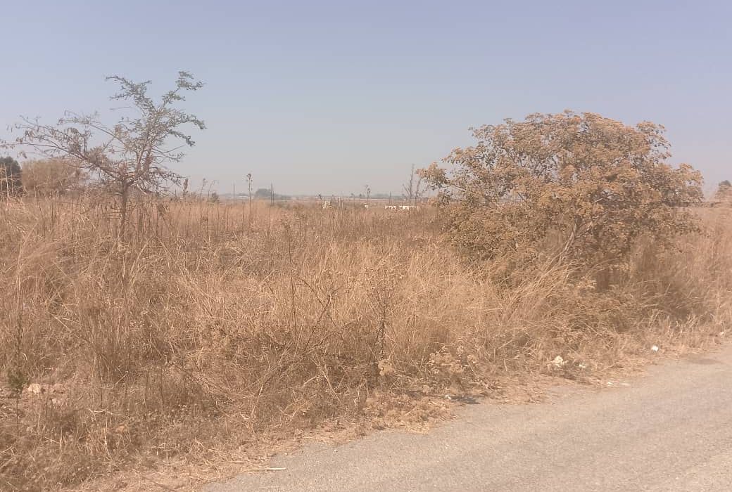 Stand for Sale in Ruwa, Sebastopol Park 
