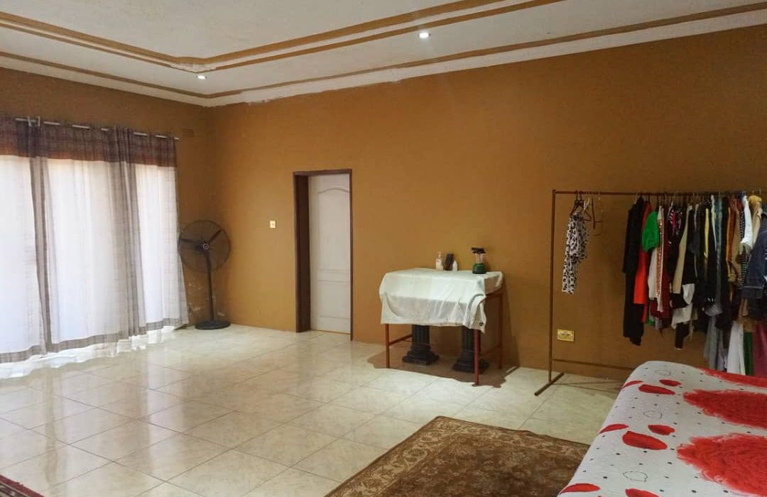 Stand in Ruwa, Goromonzi District for Sale 