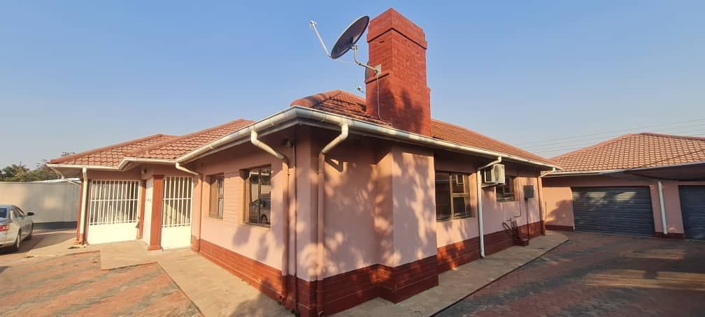 Three bed-roomed house - Arcadia