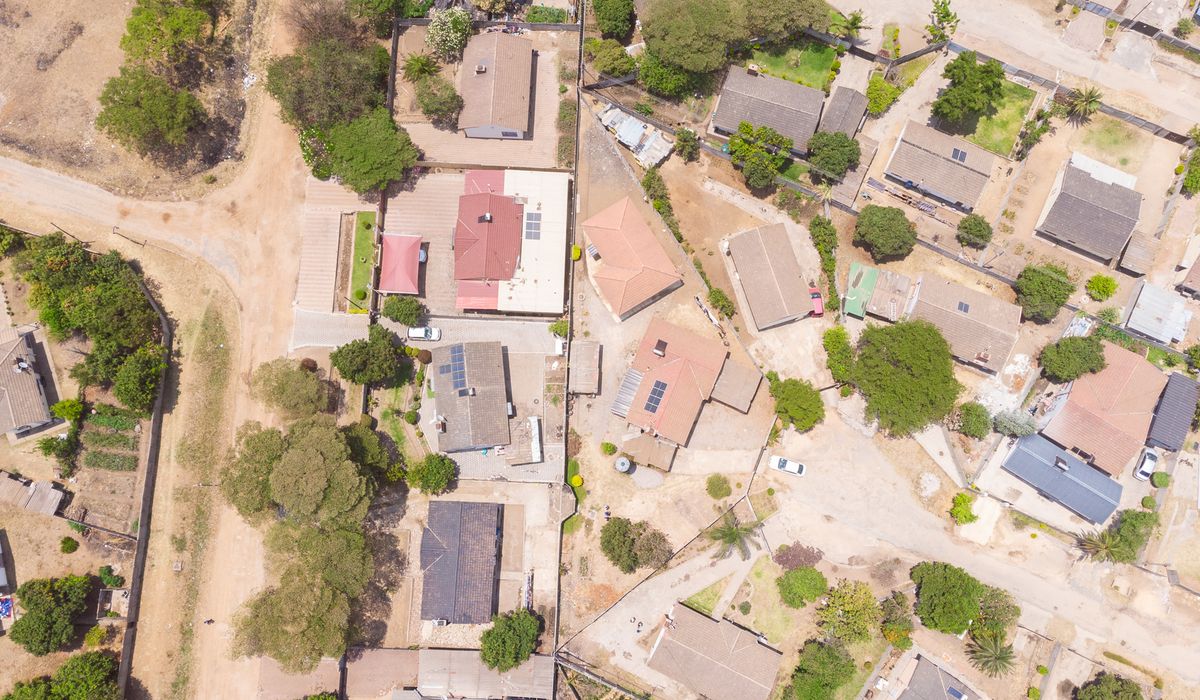 Three bedroomed house for sale in Houghton Park