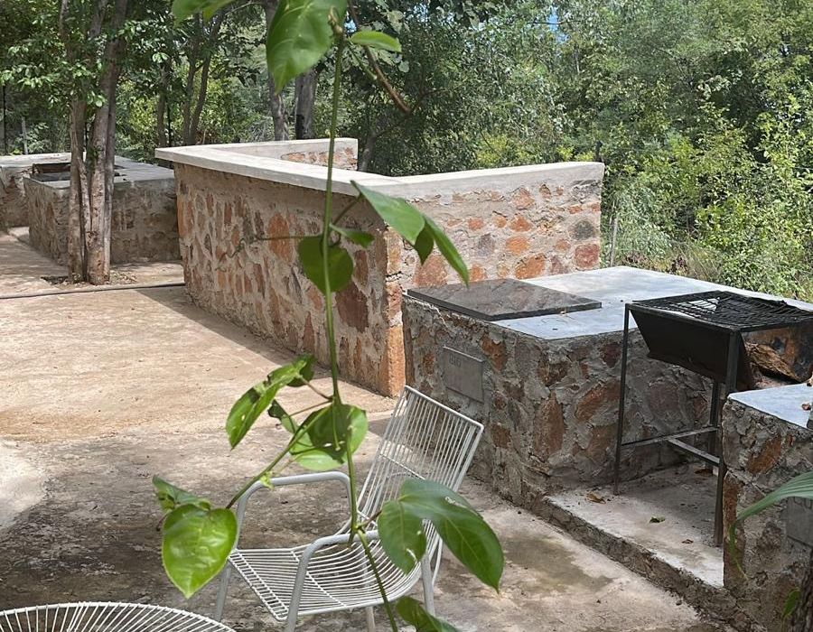 Tourists Lodge for Sale in Kariba
