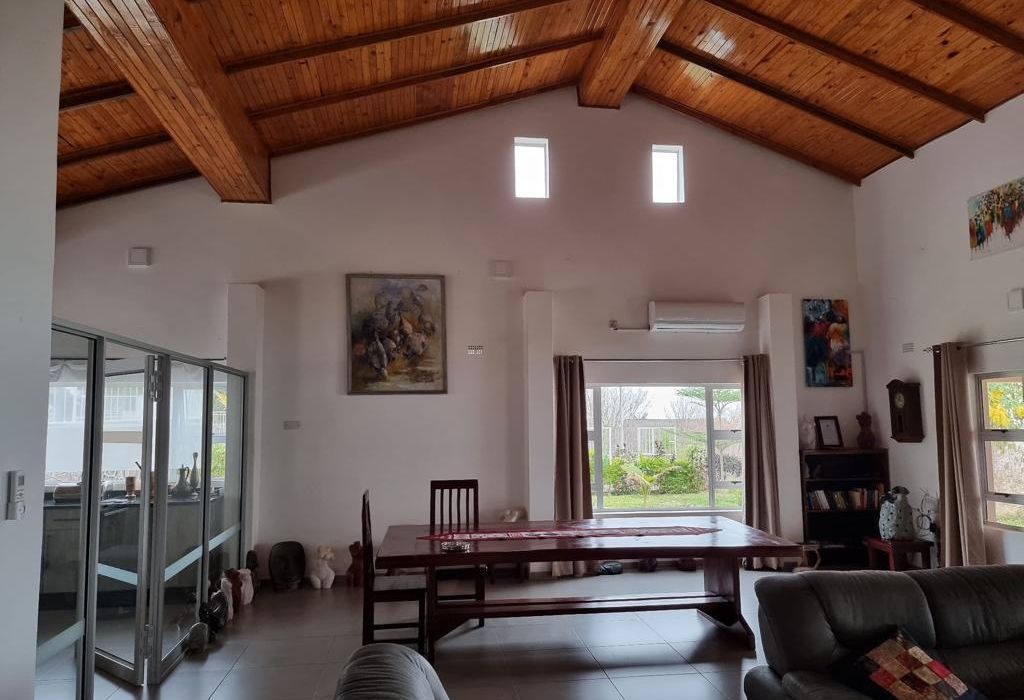 Tourists Lodge for Sale in Kariba