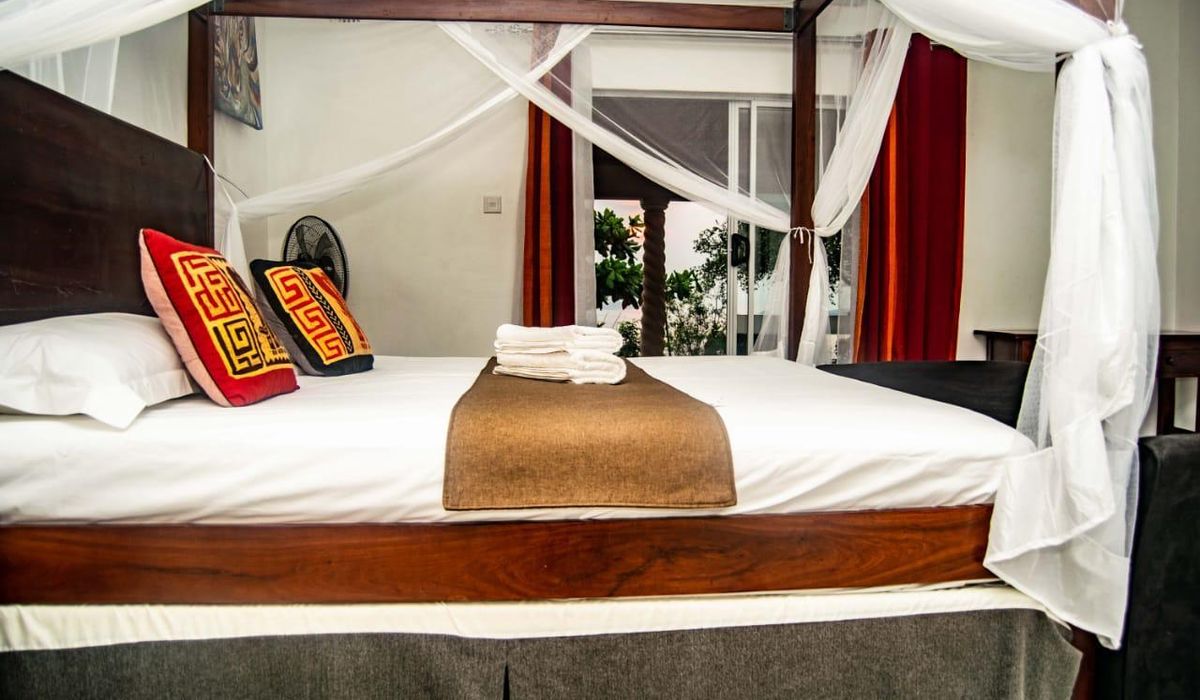 Tourists Lodge for Sale in Kariba