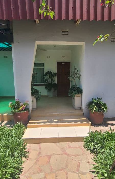Venue for Sale on the Harare-Bulawayo Road 