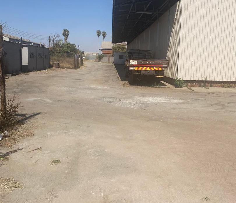 Warehouse in Southerton to Rent 